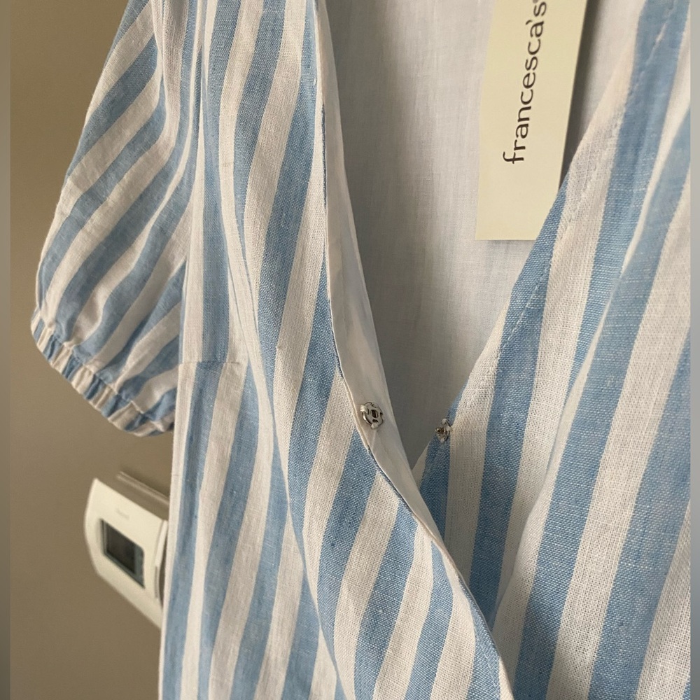 NWT EVERLY x FRANCESCAS Light Blue & White Striped Linen Blend Wrap Dress Sz S - Picture 3 of 5